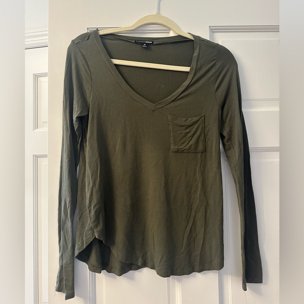 Women’s Army Green V-Neck Long sleeve Fashion Nova Shirt